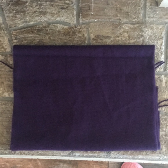 Purple fringe scarf - Picture 5 of 5
